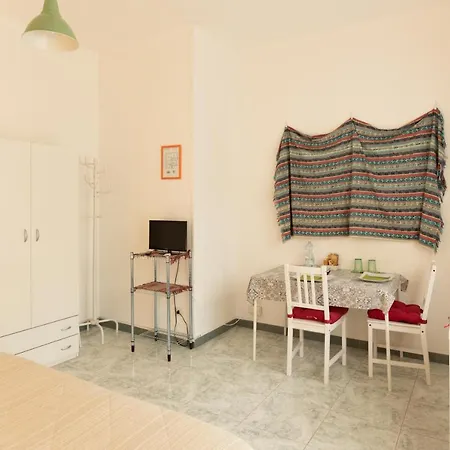 Archita باري